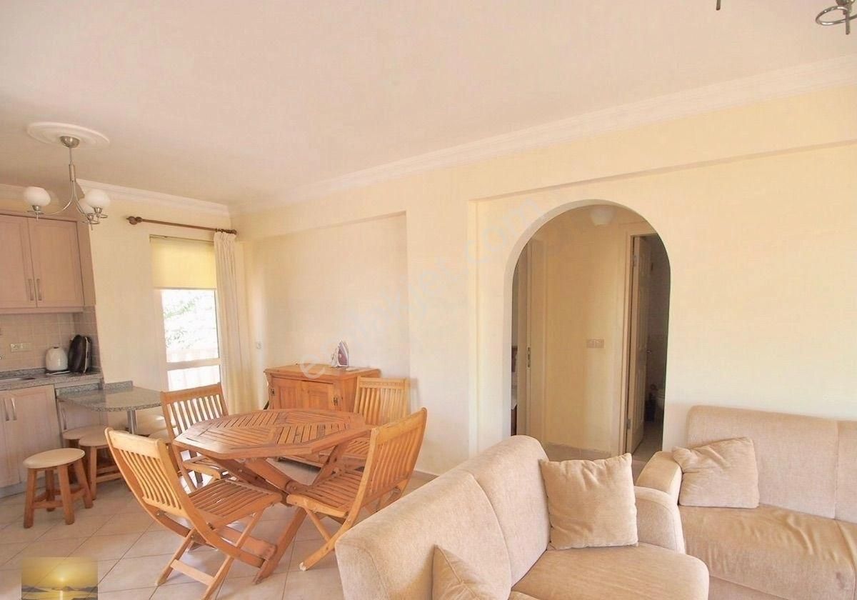 Büyük Köşe Bahçeli Satılık Ev Özel Plajlı Sitede İngilizden Acil - Görsel 5