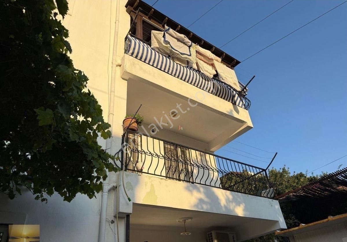 Konacık Merkezde Kiralık Daire Düzayak Konumda Heryere Yürüme Mesafesinde Geniş Daire