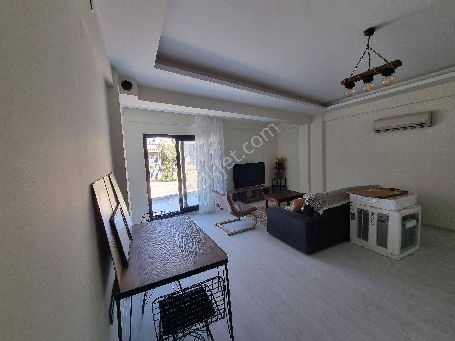 Urla Sıra Mah. Satılık Sıfır, Eşyalı, Büyük 1+1, Merkezi Lokasyonda