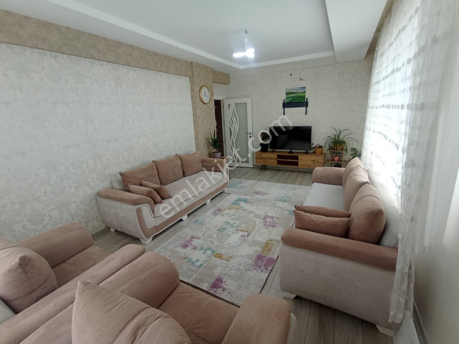 Havaalanı Kavşağı Satılık 3+1 Son Kat