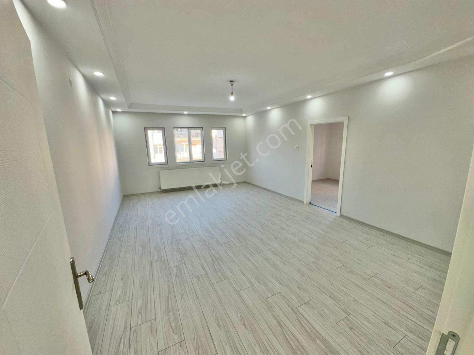 Sincan Akşemsettin Mah'de 3+1 Ara Katta Full+full Yapılı Daire