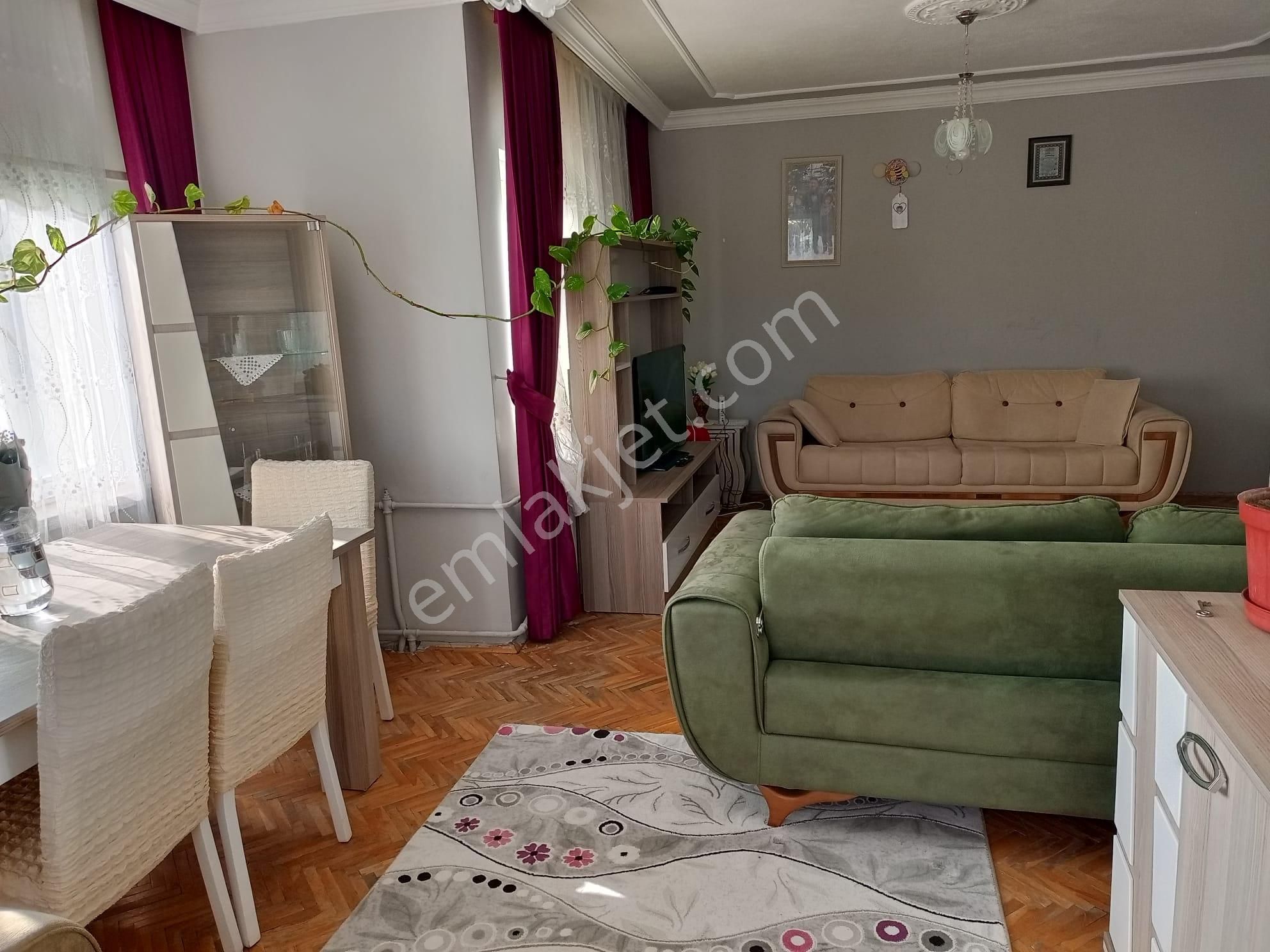 O-103 75 Yil Mahallesi Satılık 3+1 Daire