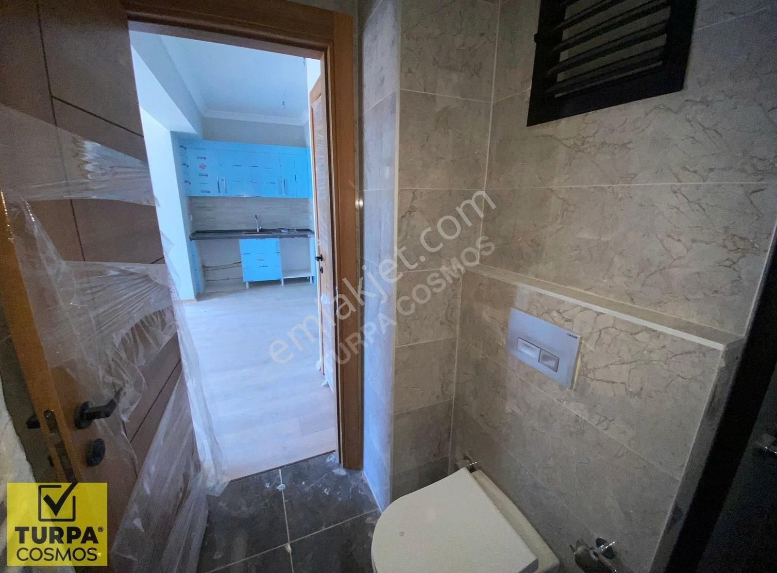 Havuzlu Sitede 2+1 Açık Mutfak Balkonlu 2wcli
