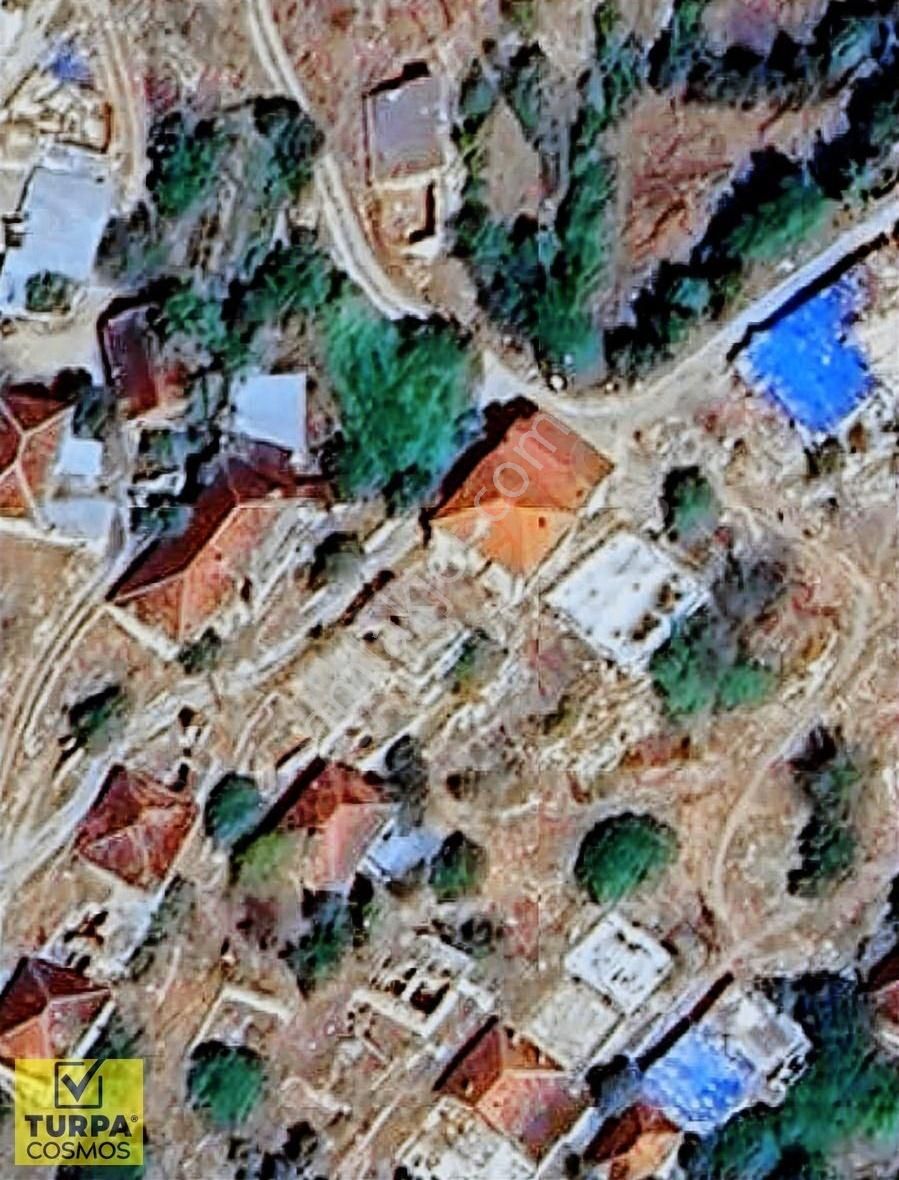 Takaslık Denizli Çal Dağmarmara'da Köy İçi Abonelikli Ev Arsası