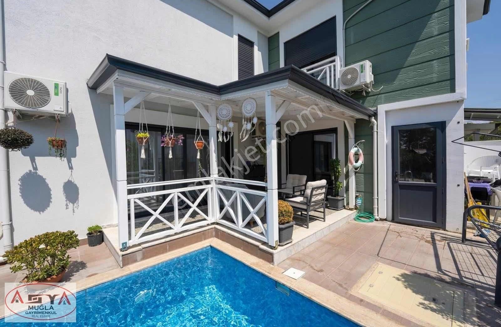 Gökova Çıtlık Mahallesinde Deniz Manzaralı Villa