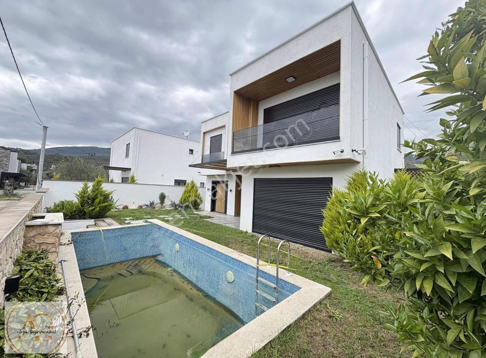 Arya'dan Güre'de 5+1 Havuzlu Saunalı Tam Bağımsız Villa - Görsel 17