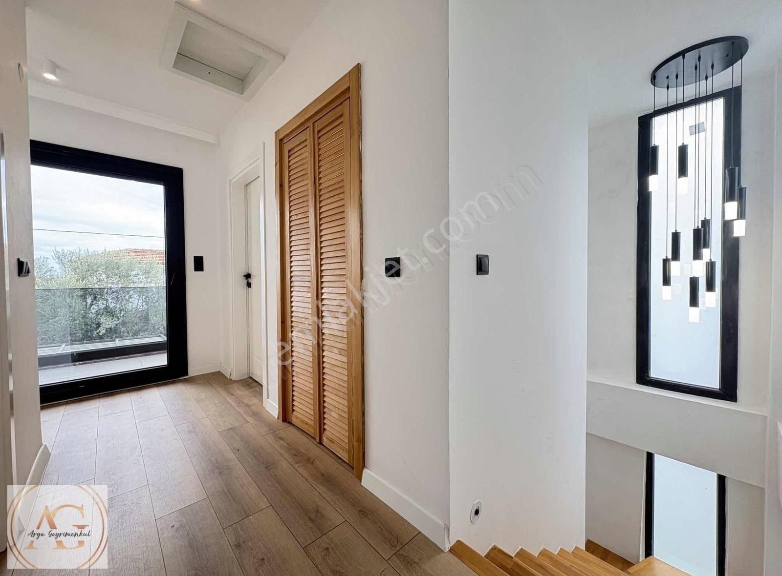 Arya'dan Güre'de 5+1 Havuzlu Saunalı Tam Bağımsız Villa - Görsel 21