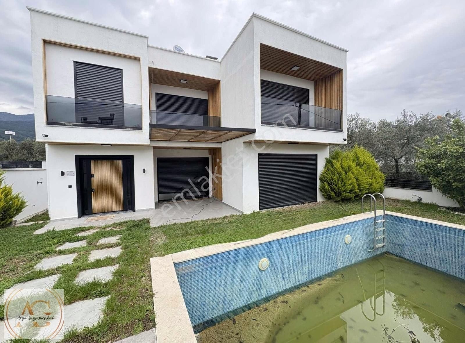 Arya'dan Güre'de 5+1 Havuzlu Saunalı Tam Bağımsız Villa - Görsel 11