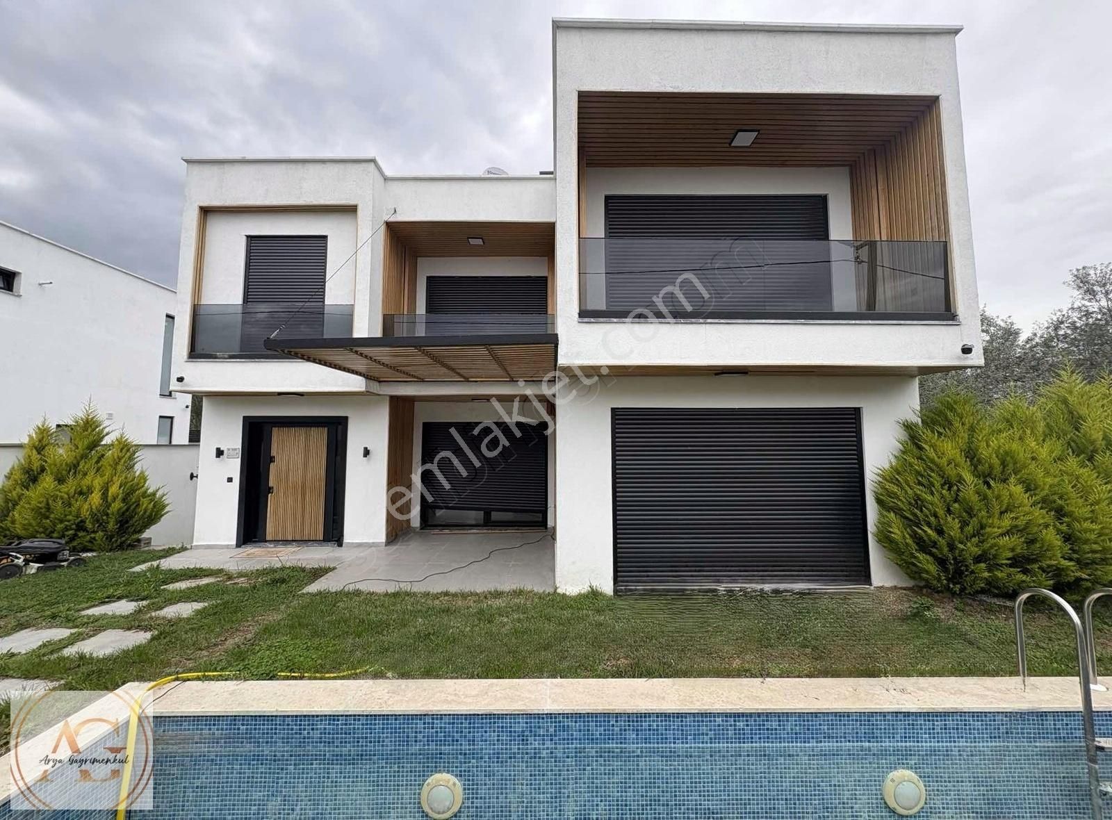 Arya'dan Güre'de 5+1 Havuzlu Saunalı Tam Bağımsız Villa - Görsel 16