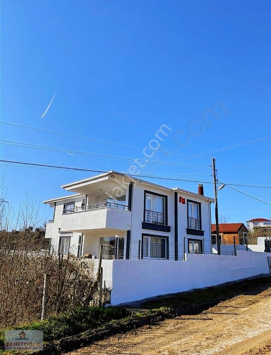 Şehitoğlu Gayrimenkul' Sinop Merkez Müstakil Bahçeli Ev Satılık