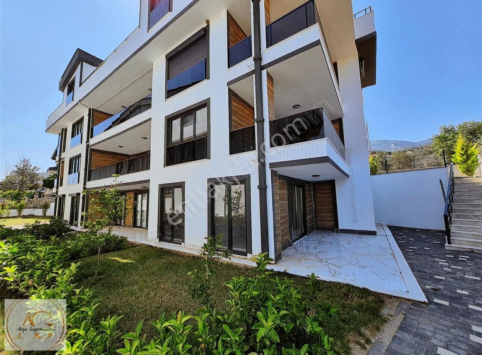 Arya'dan Güre'de Bahçe Kullanımlı 3+1 Ters Dubleks Daire