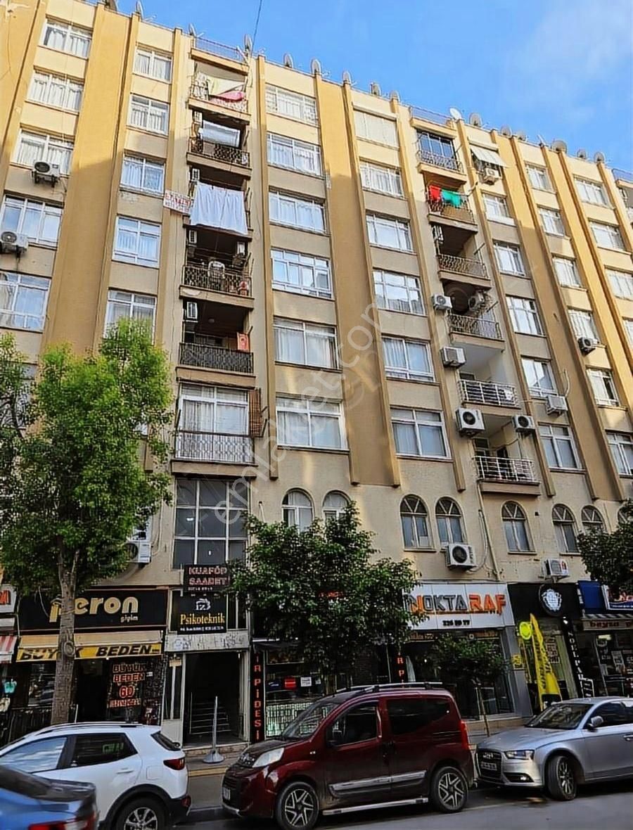 Mersin Akdeniz İhsaniye Mah.'de 1+1 Satılık Daire