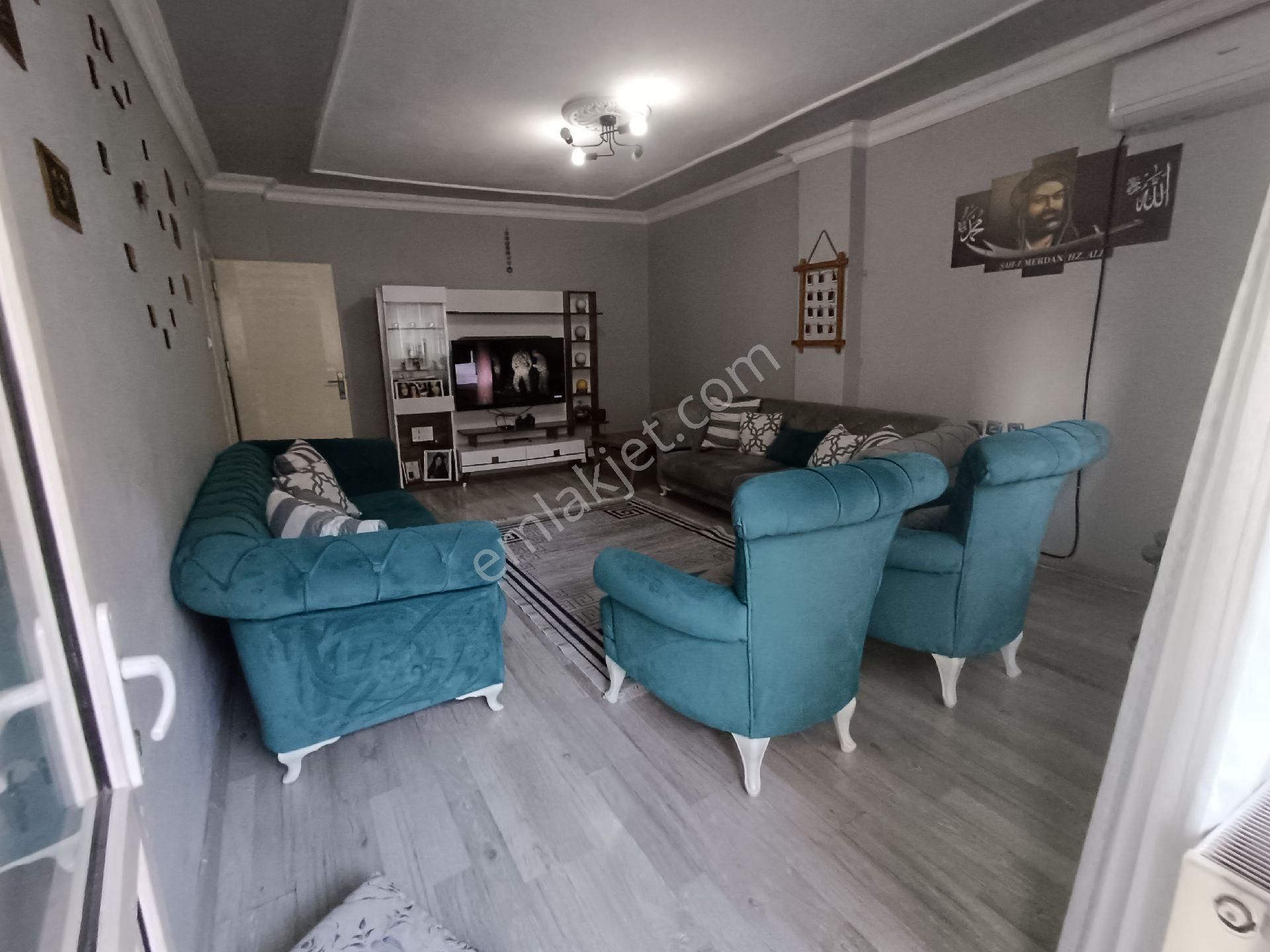 Satılık 5 Katlı Binanın 2 Katı Hisse 25
