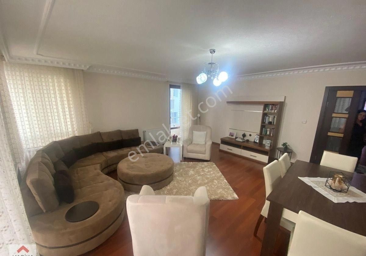 Şemsettin Günaltay Caddesi'nde Yeni Binada 1.kat 4+1 Full Yapılı Satılık Fırsat Daire !!!