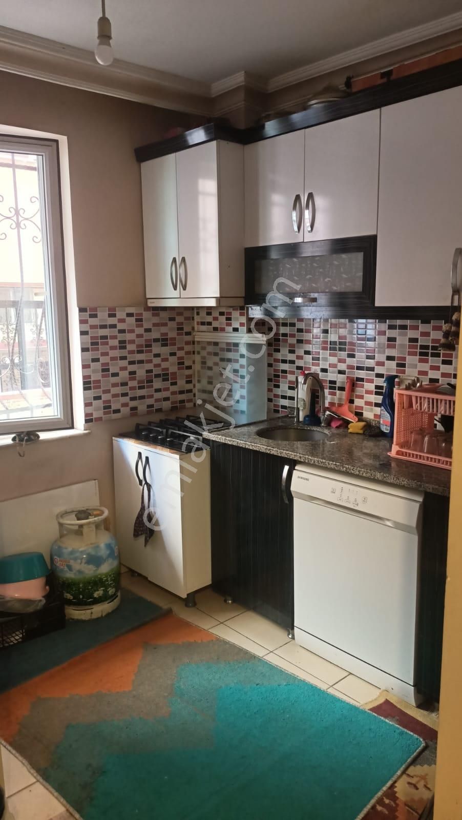 Kepez Belediye Arkası Cadde Yakını Ayrı Mutfak 2+1 Daire