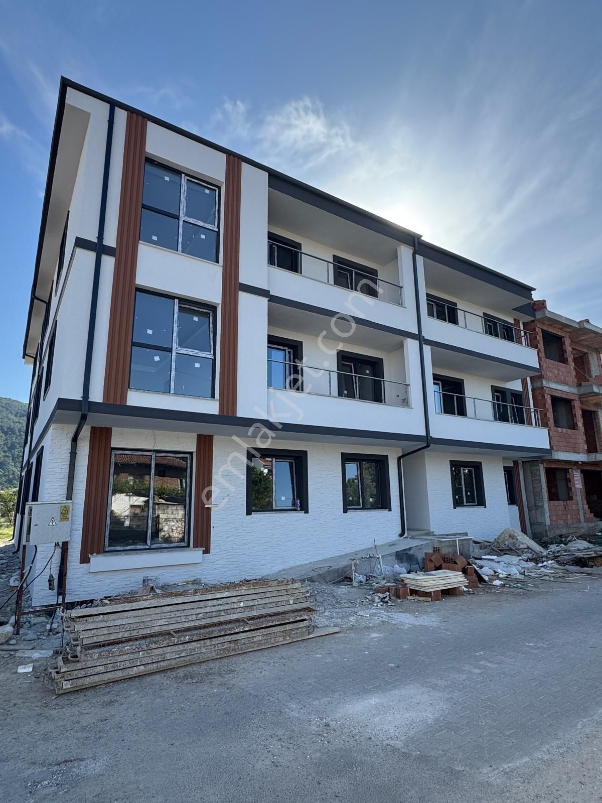 Bayır Mahlesinde Lüks Sıfır 2+1 Daire