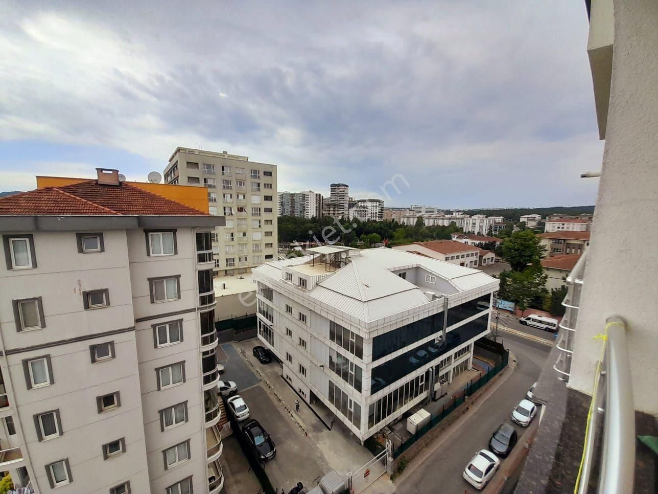 Remax Cıty'den Taşdelen Merkezde 145 M² Ebeveyn Banyolu 3+1 Lüks Daire - Görsel 20