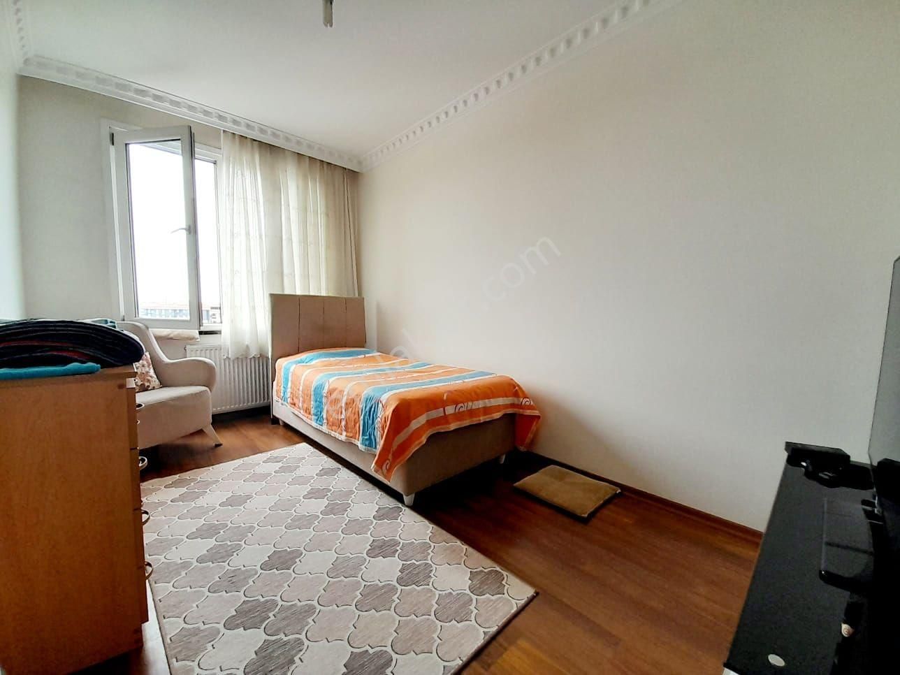 Remax Cıty'den Taşdelen Merkezde 145 M² Ebeveyn Banyolu 3+1 Lüks Daire - Görsel 16