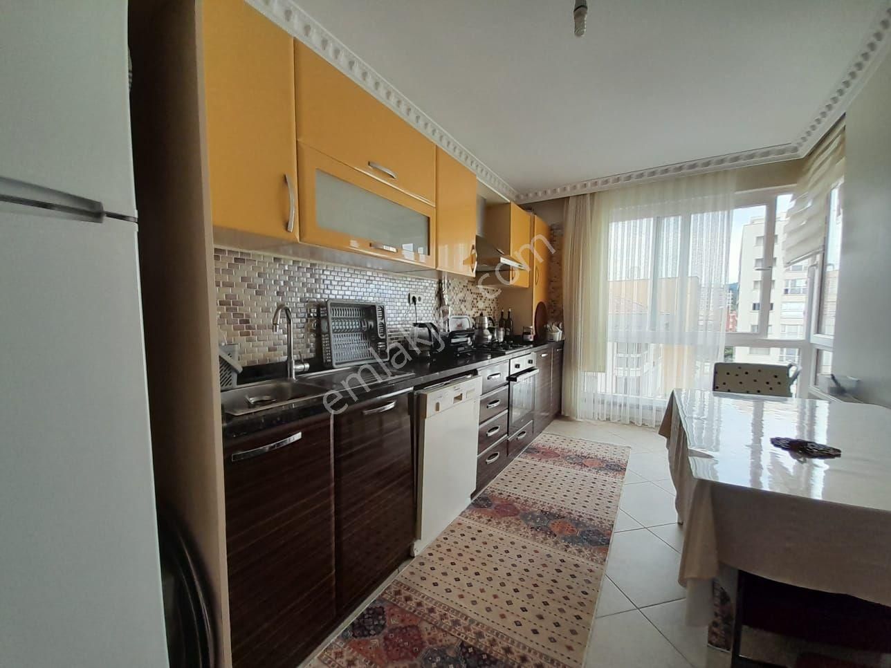 Remax Cıty'den Taşdelen Merkezde 145 M² Ebeveyn Banyolu 3+1 Lüks Daire - Görsel 5