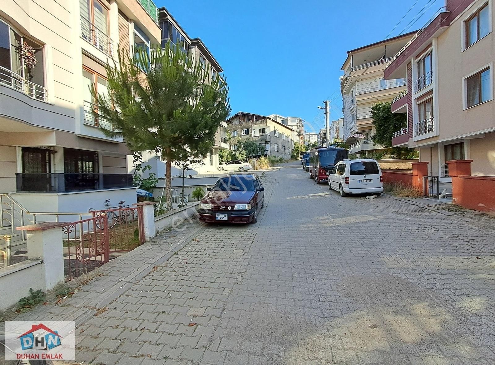 Duhan Emlak'tan Çiftlikköy'ün Merkezinde Masrafsız 3+1 Daire