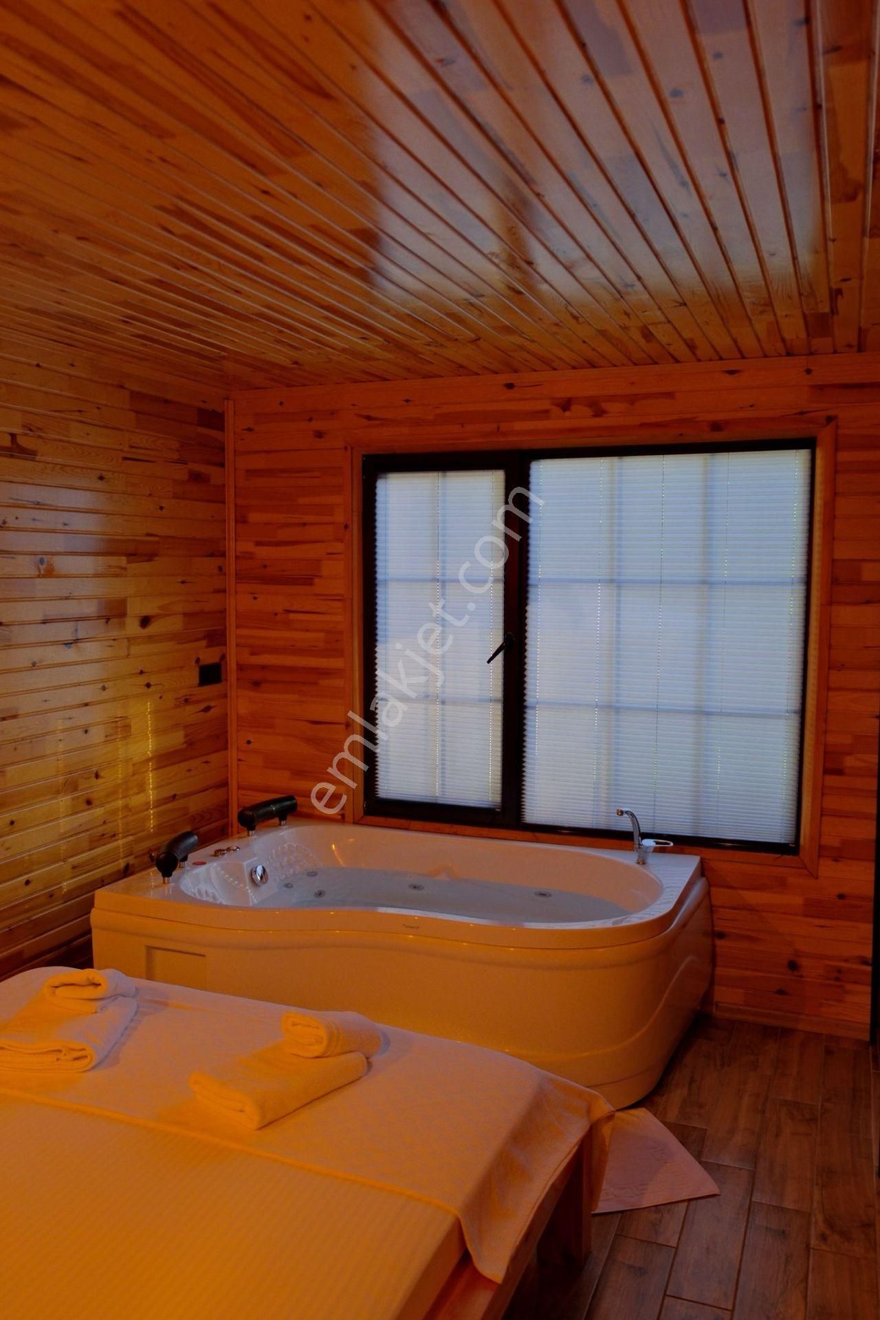 Sapanca’da 2.451 M2 Arsa İle Birlikte Satılık Bungalov Tesisi - Görsel 19