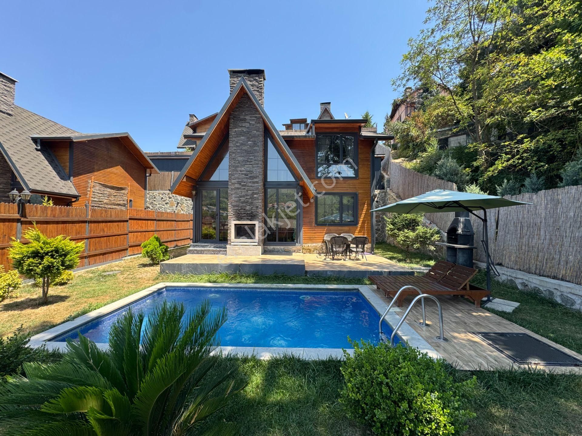 Sapanca’da 2.451 M2 Arsa İle Birlikte Satılık Bungalov Tesisi - Görsel 4