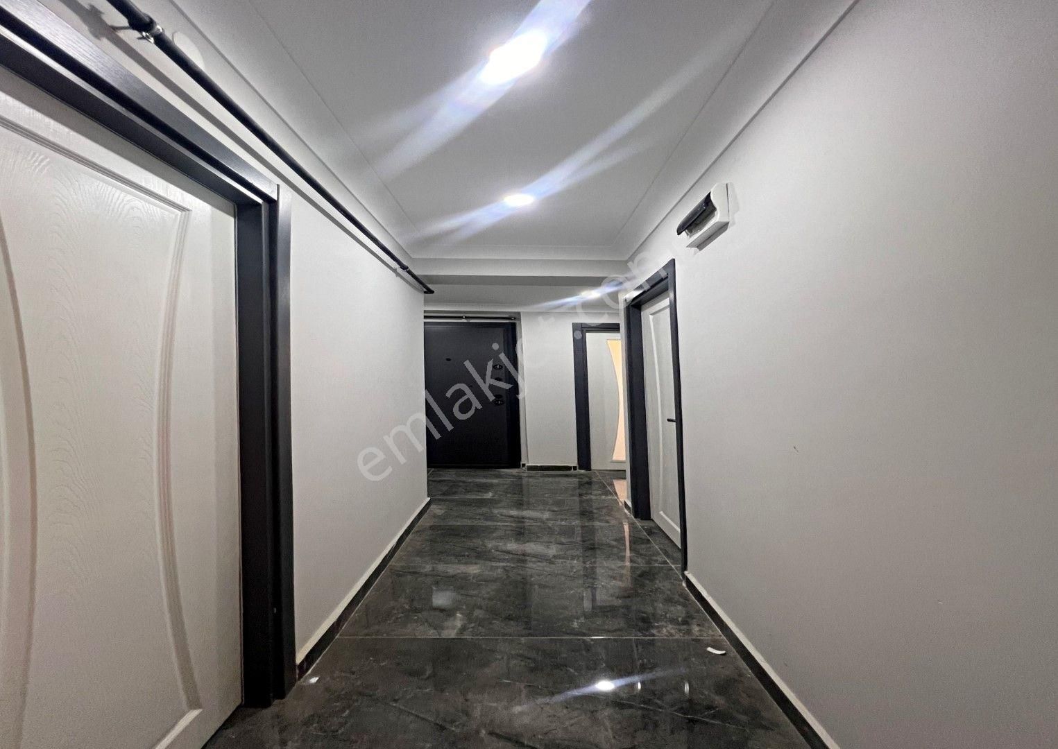 Asya İnşaat'tan Geniş M2 3+1 Metrobüse 8dk Acil Satılık Daire - Görsel 8