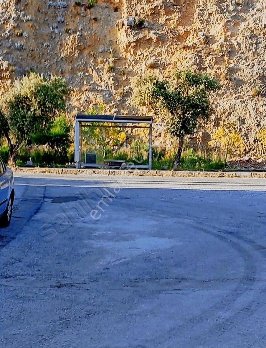 Düğerek Satılık Arsa Eski Ev 2 Kat İmarlı