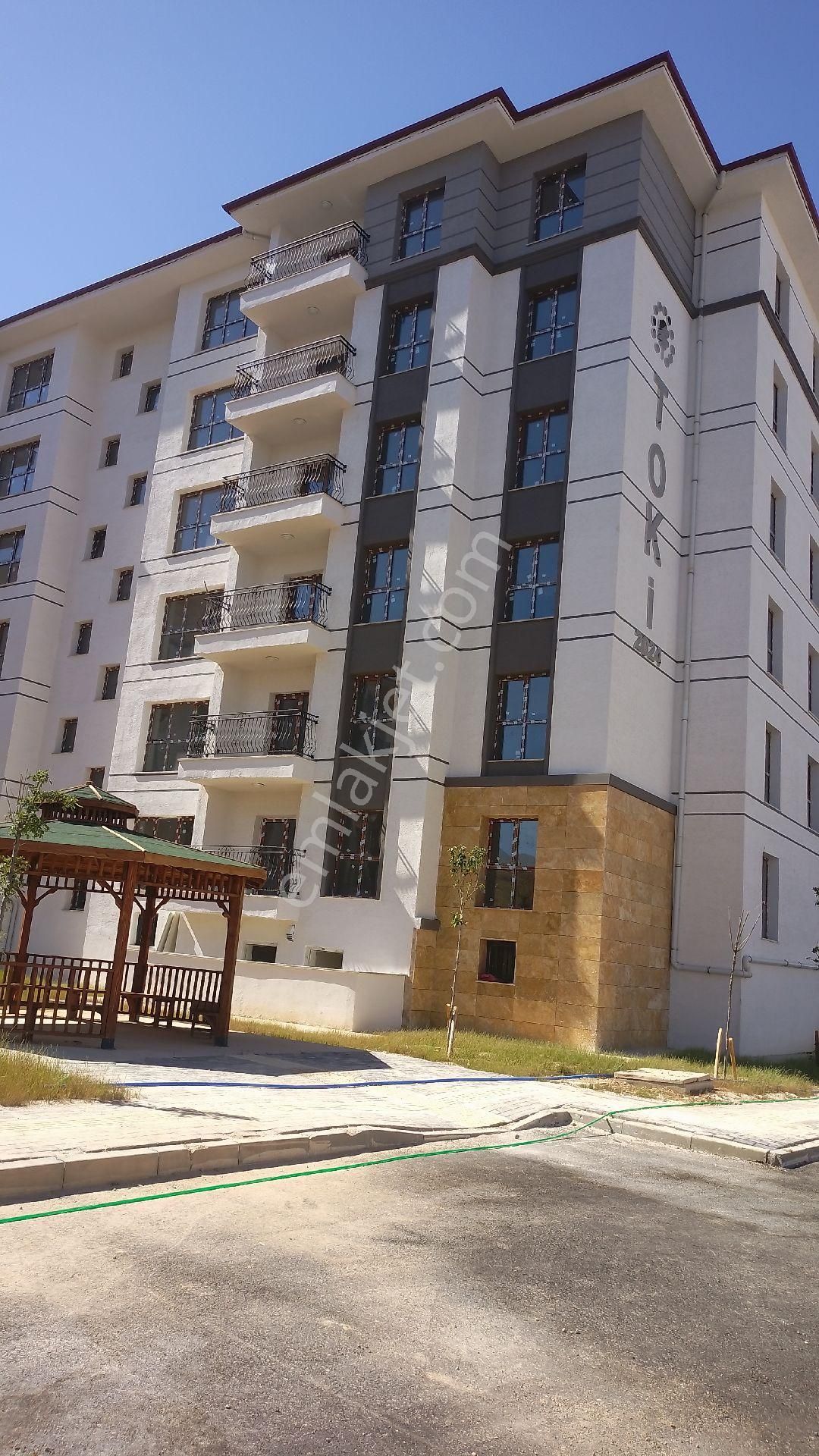 Keban Yolu Sarıçıbuk Tokilerde Kiralık 3+1 Sıfır Ara Kat Daire