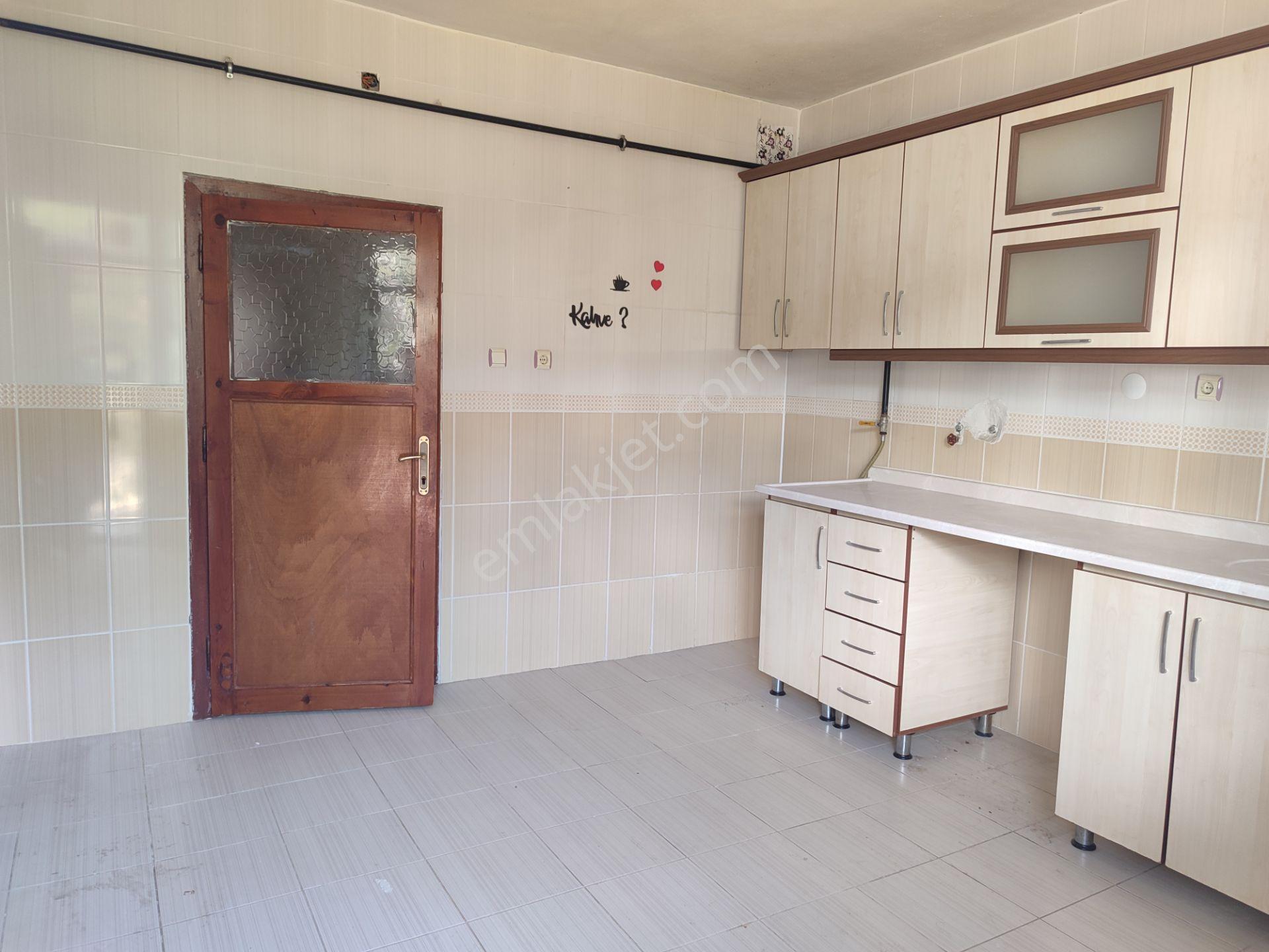 Ataşehir Mah Tapu Karşısında Kiralık 3+1 Yapılı Yüksek Giriş Daire - Görsel 14