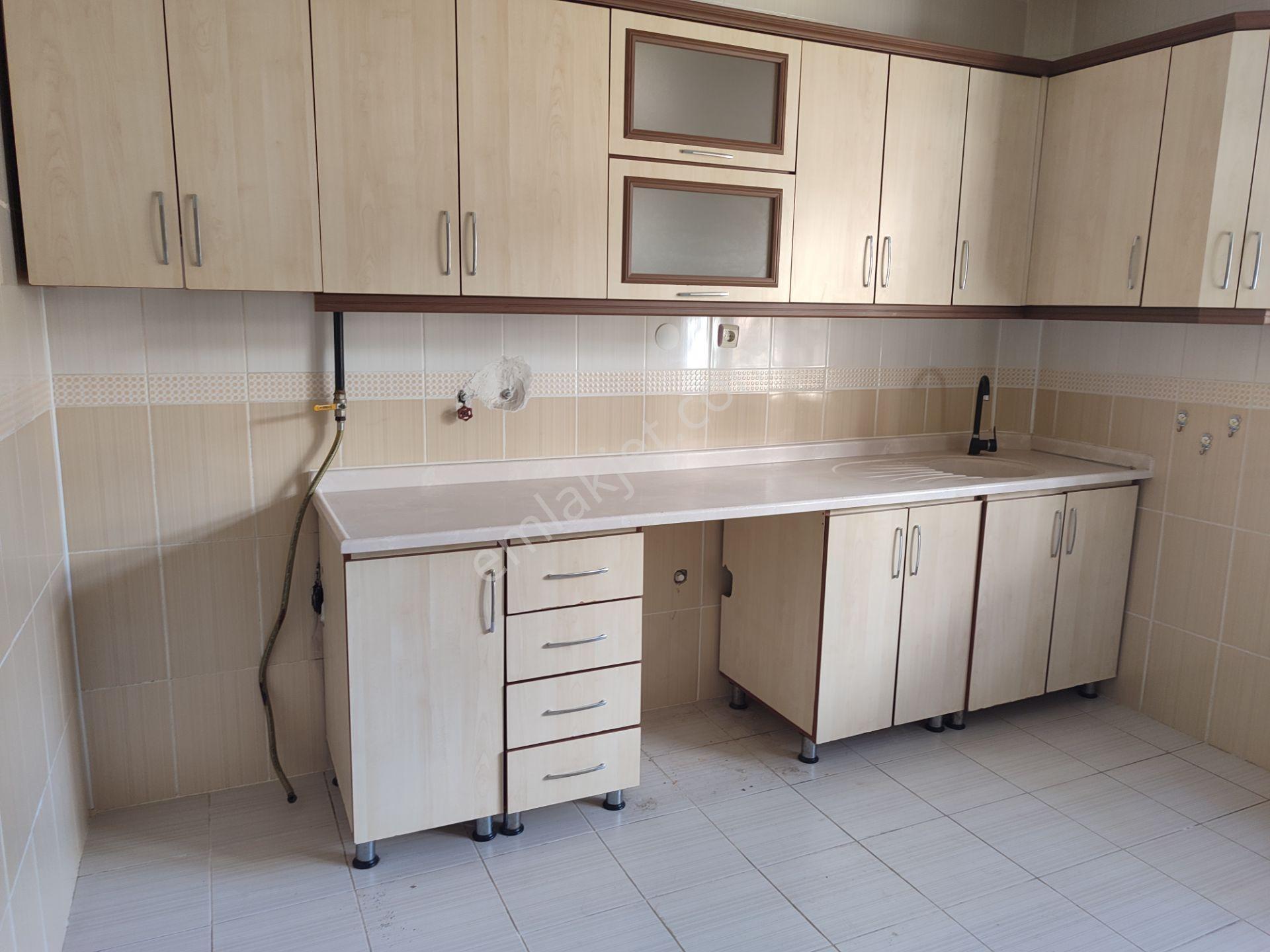 Ataşehir Mah Tapu Karşısında Kiralık 3+1 Yapılı Yüksek Giriş Daire - Görsel 16
