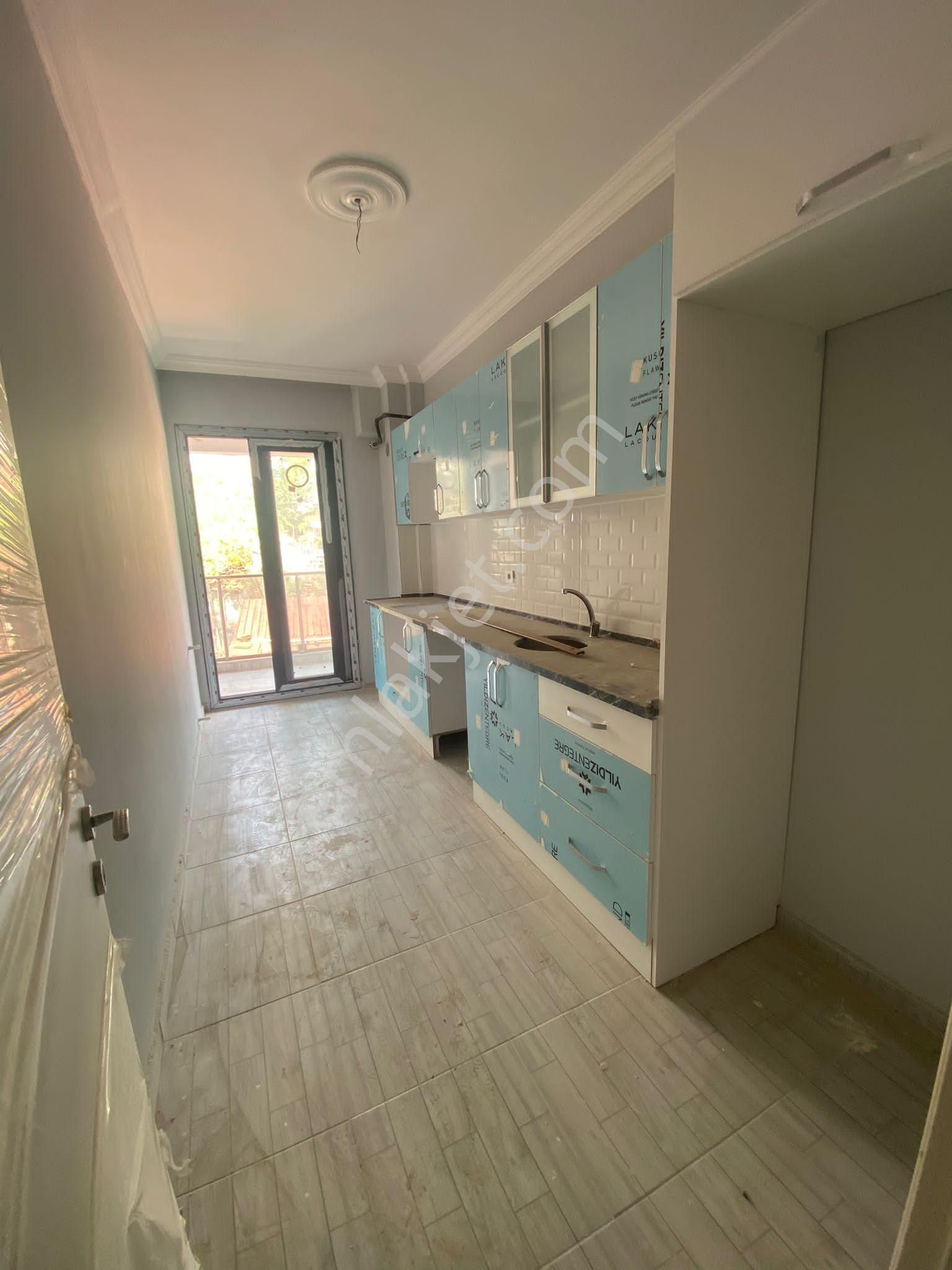 Bayraklı Şehir Hastanesine Yakın 2+1 Yeni Satılık Daire