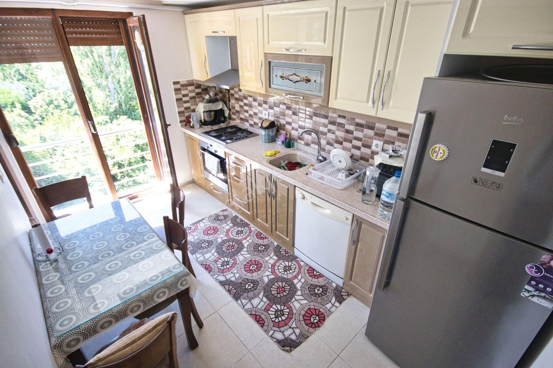 🛑🛑aktiften Akçay'da Full Eşyalı Kombili Denize Yakın Kiralık 2+1 Daire