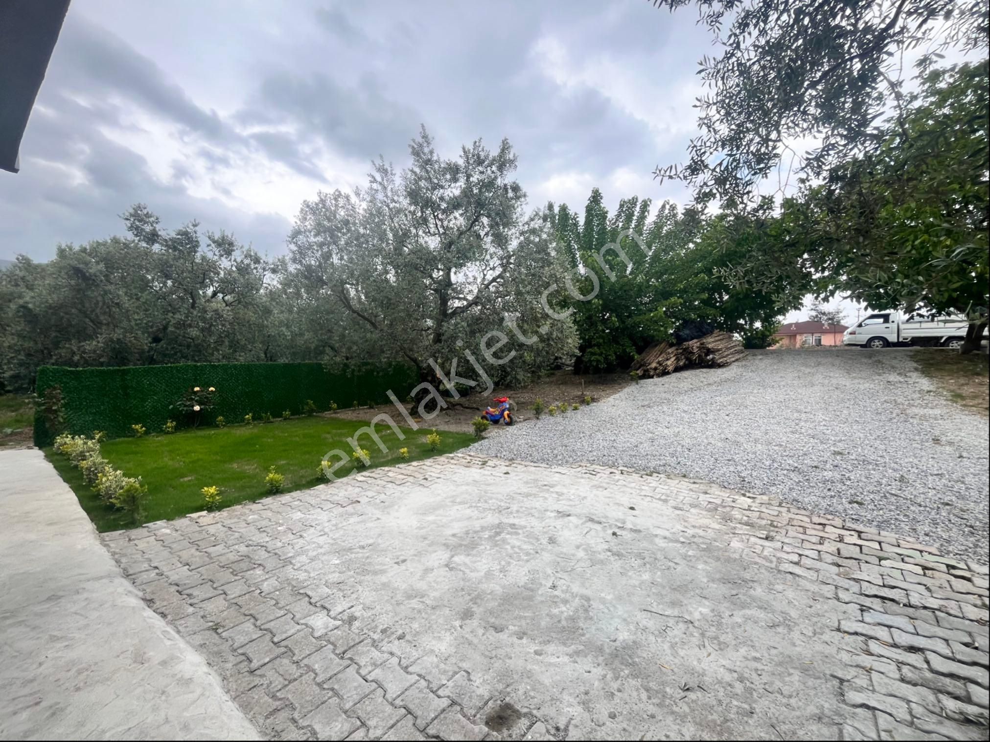 Sahibinden Satılık 2.080 M2 Arsa Üzerinde Müstakil Ev - Görsel 4