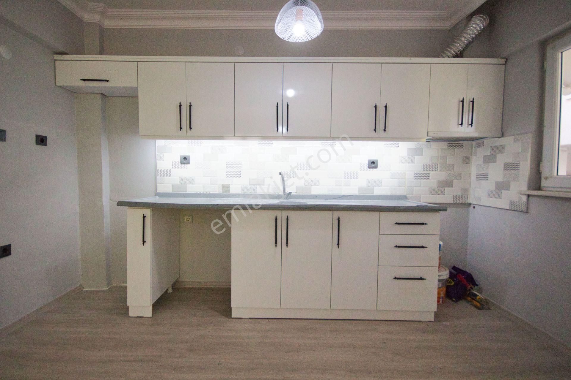 🛑🛑aktiften Akçayın En Güzel Yerinde Satılık Yenilenmiş Müstakil Tadında 2+1daire