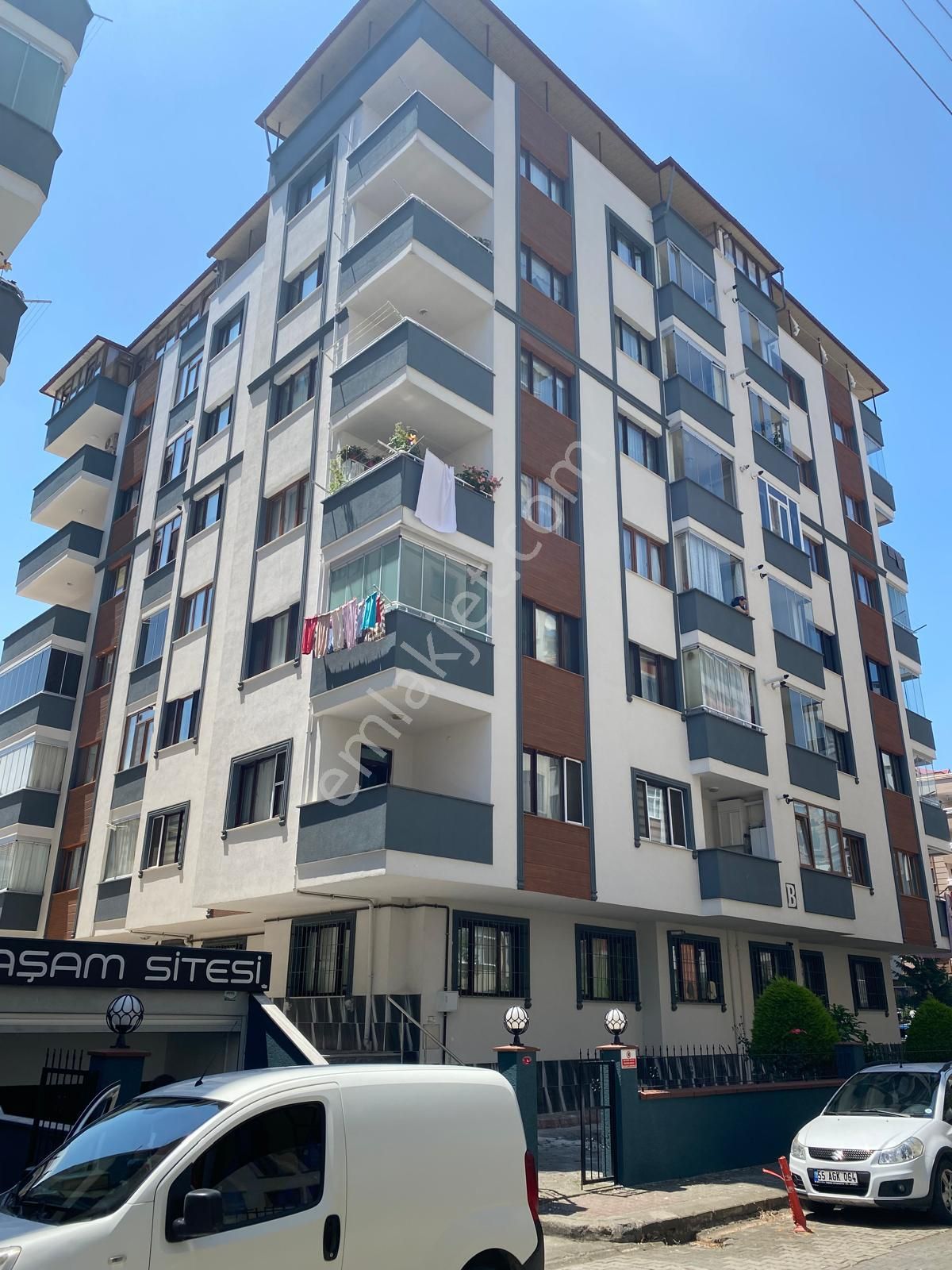 Trabzon Kaplan Emlak Söğütlü Site İçierisinde Kiralık Doğalgazlı Daire