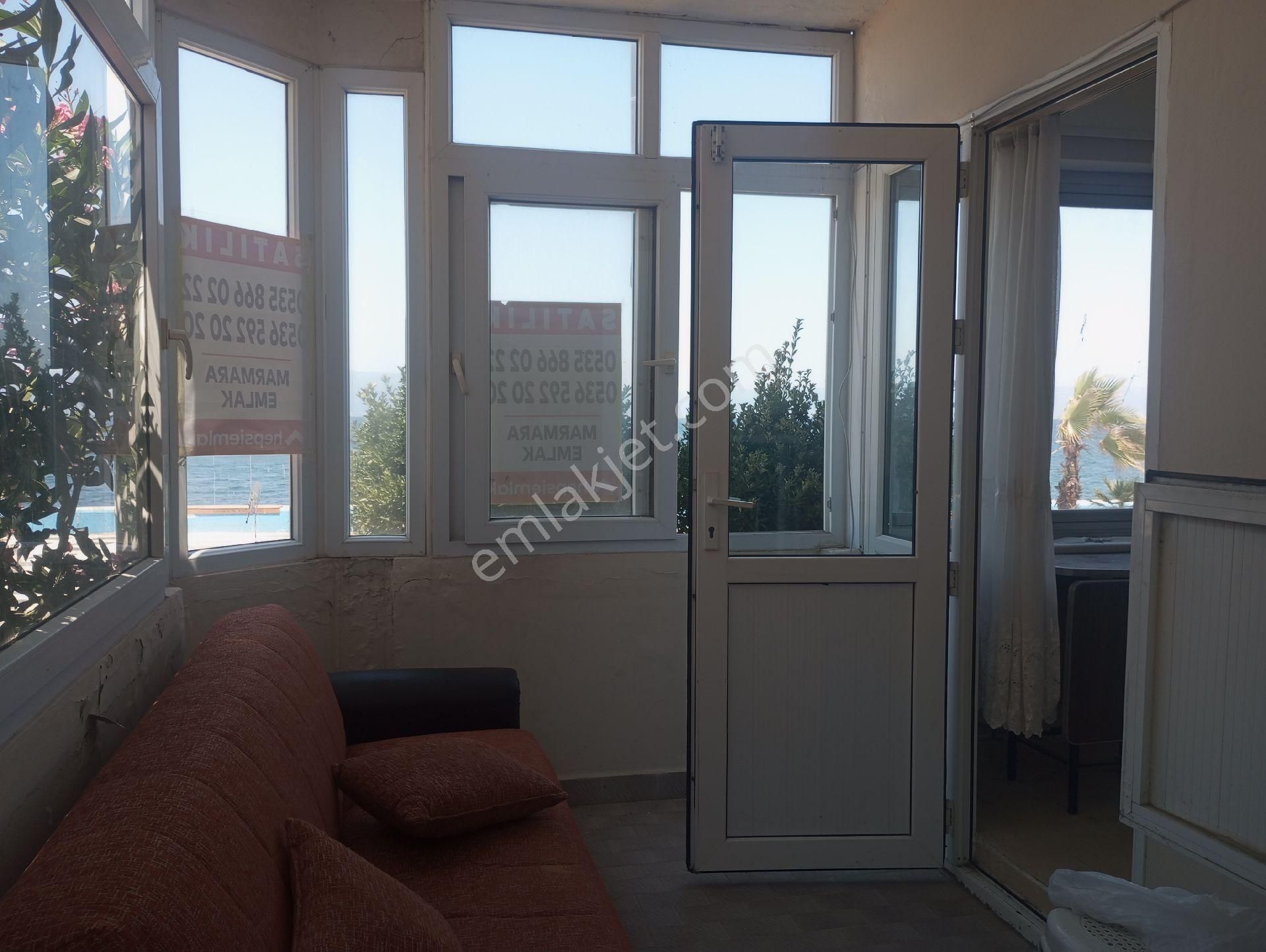 Güzelyalı Yalı Mahallesi'nde Denize Sıfır 2+1 - Görsel 21