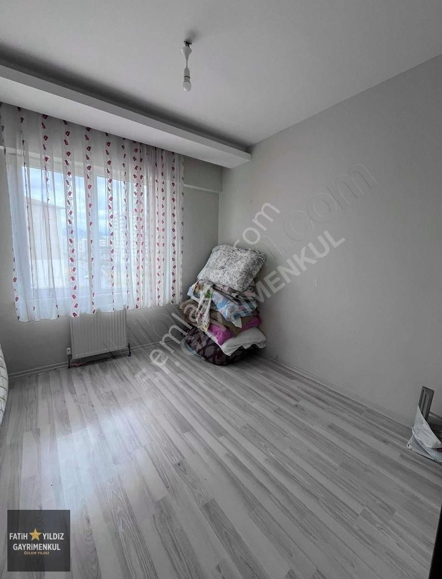 Mimsin De Ana Cadde Üzerinde 3+1 Kombili Masrafsız Daire