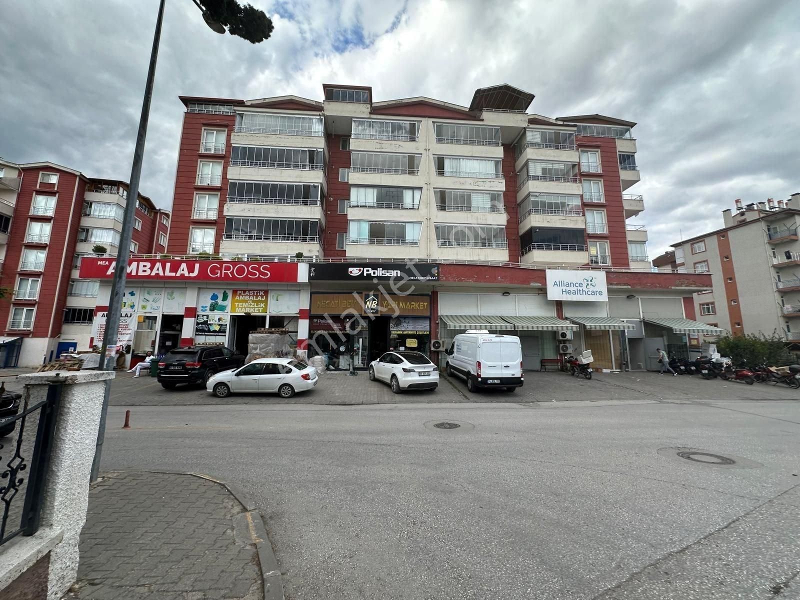 Vadi Emlak'ta Yeşilırmak Mahallesinde 3+1 Kiralık Daire