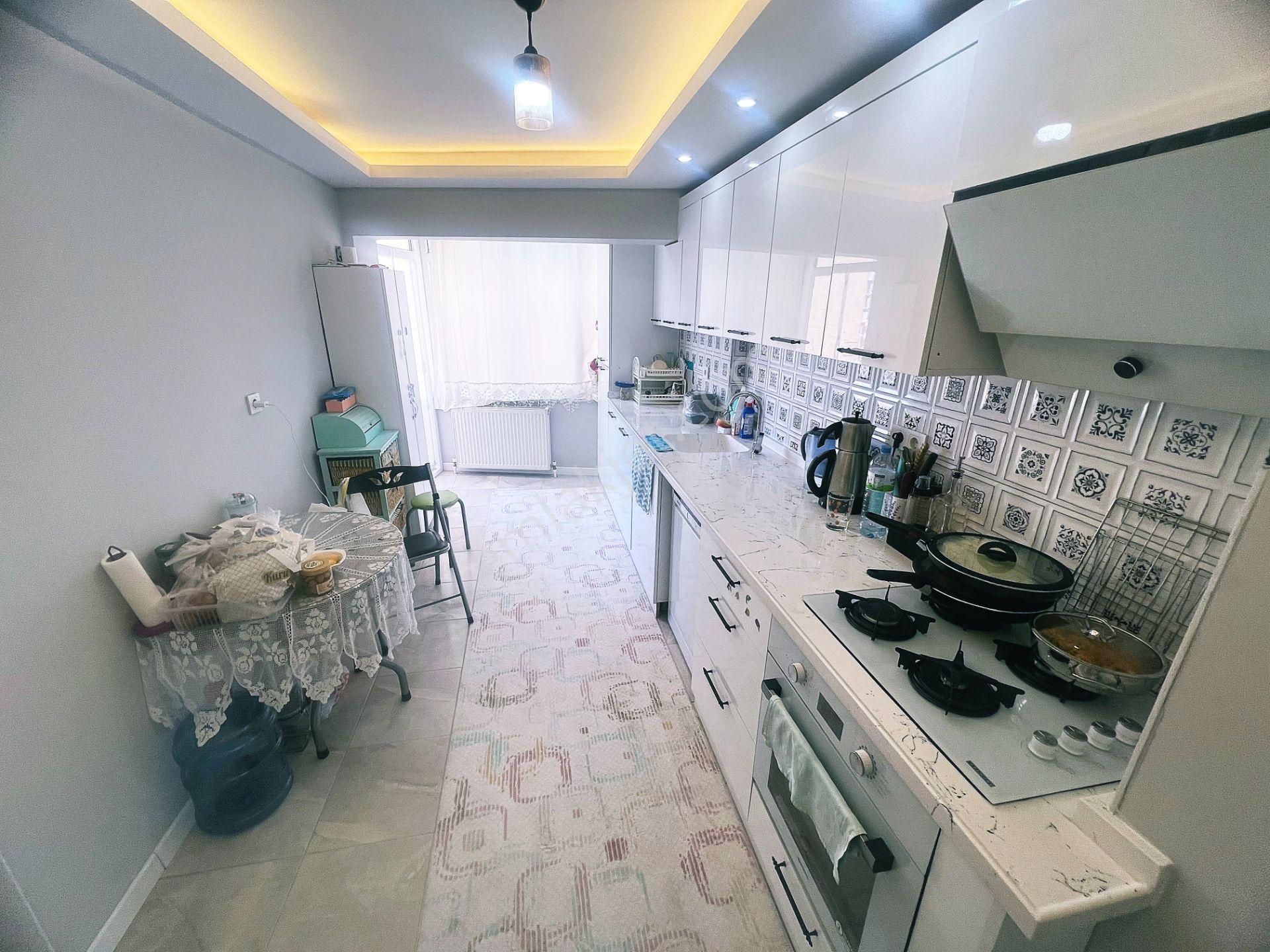 Cihandan Çiğdemtepede Sellim Cadde Yak Satlık Ful Yapılı 3,5+1 - Görsel 2