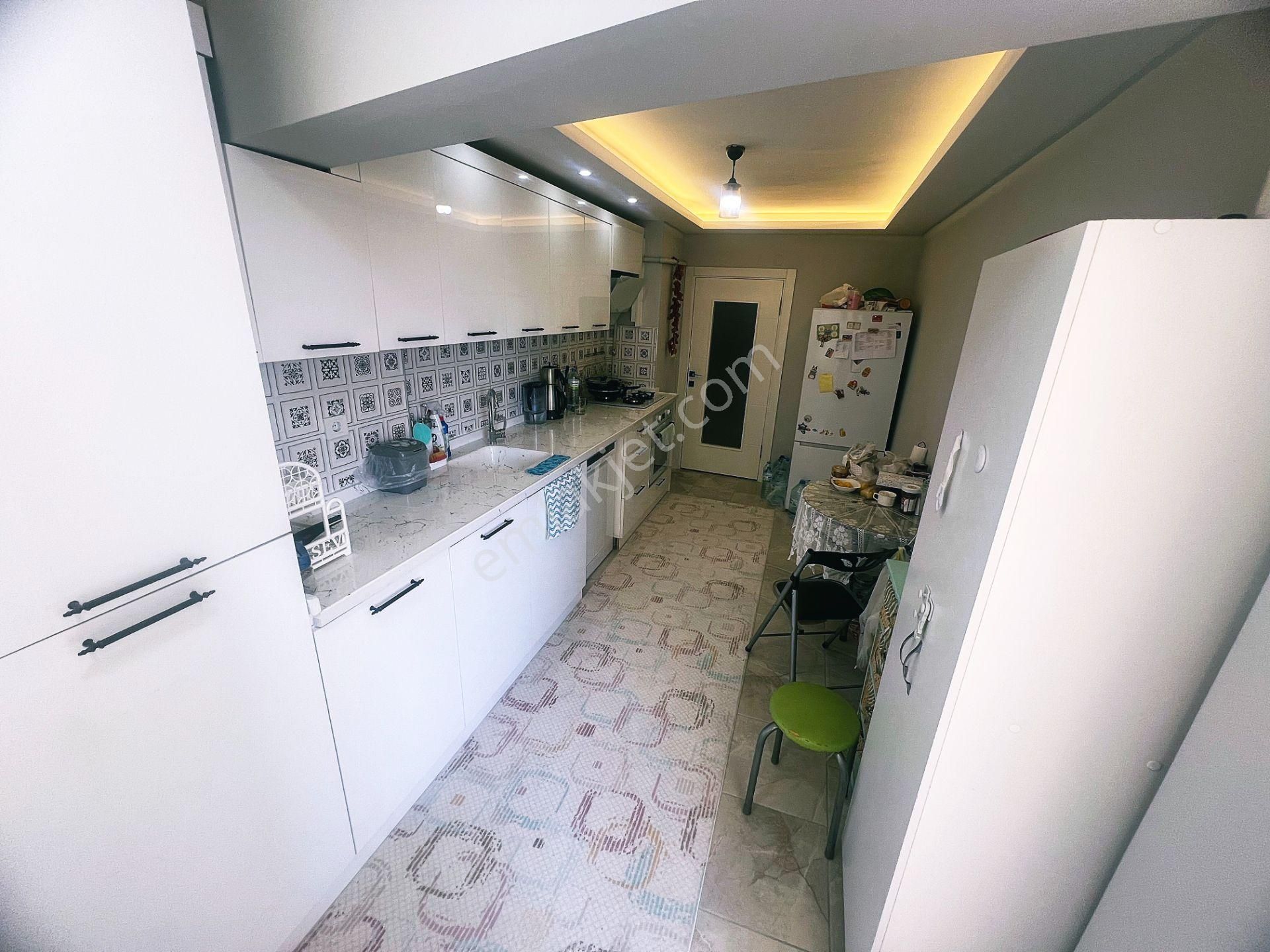 Cihandan Çiğdemtepede Sellim Cadde Yak Satlık Ful Yapılı 3,5+1 - Görsel 6