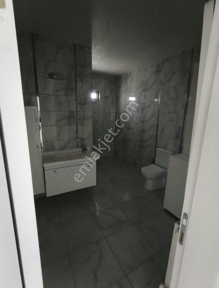 Başakpınarda 1600m2 Parsel İçinde 2 Katlı 360m2 Villa - Görsel 18