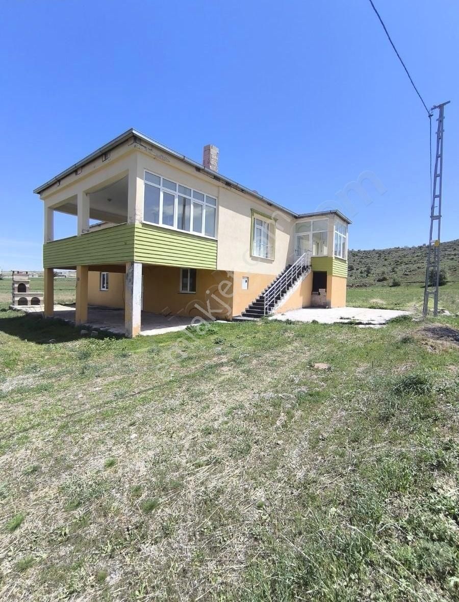 Başakpınarda 1600m2 Parsel İçinde 2 Katlı 360m2 Villa - Görsel 3