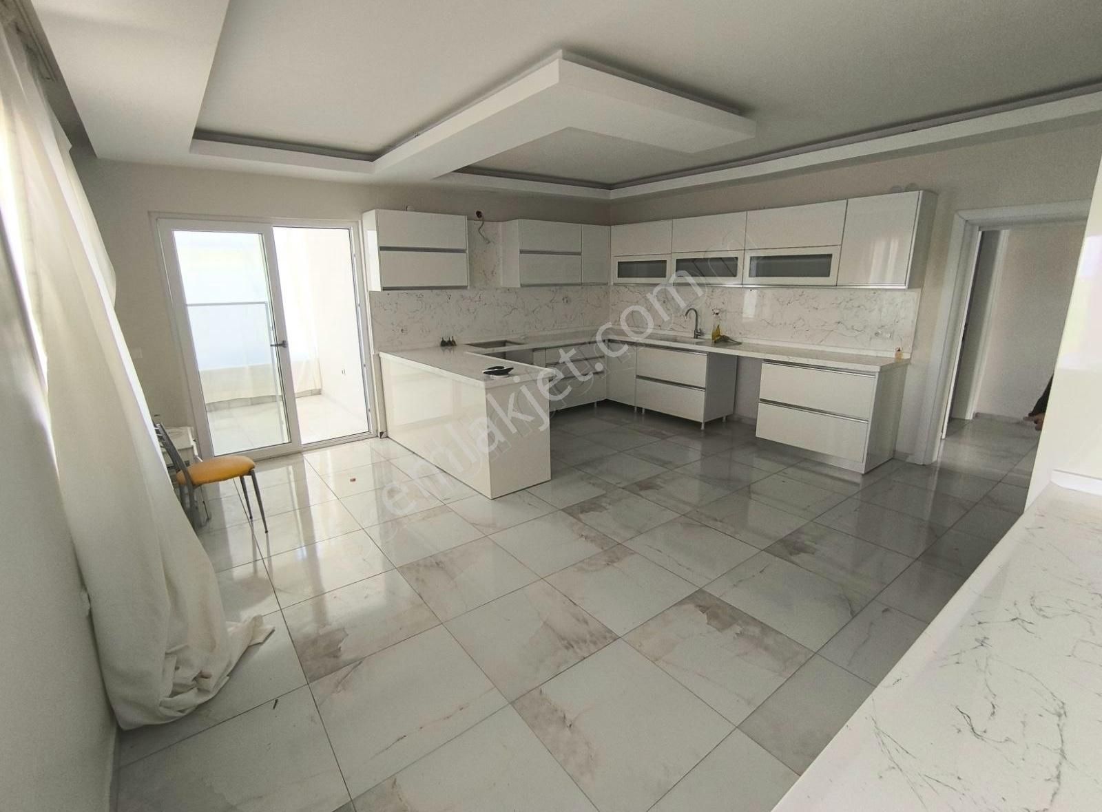 Başakpınarda 1600m2 Parsel İçinde 2 Katlı 360m2 Villa - Görsel 5