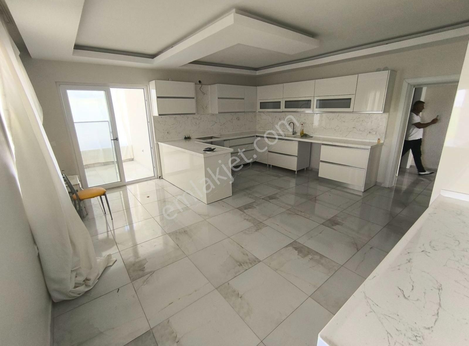 Başakpınarda 1600m2 Parsel İçinde 2 Katlı 360m2 Villa - Görsel 12