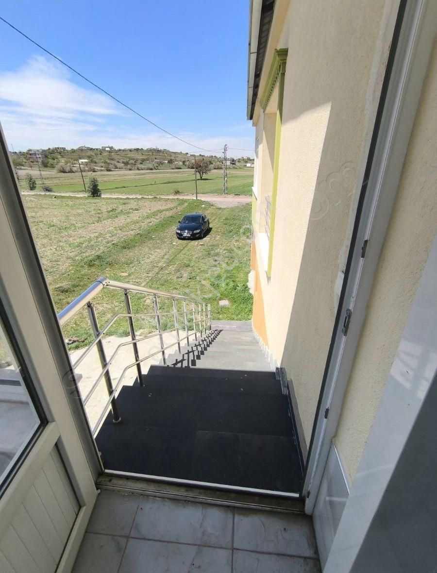 Başakpınarda 1600m2 Parsel İçinde 2 Katlı 360m2 Villa - Görsel 24