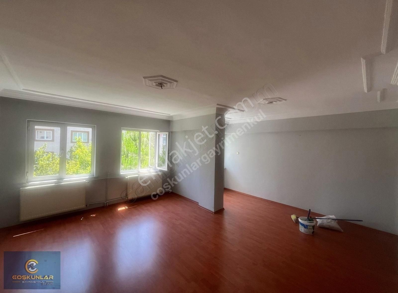 İhsaniye Kanuni Caddesinde Kiralık 3+1 Daire
