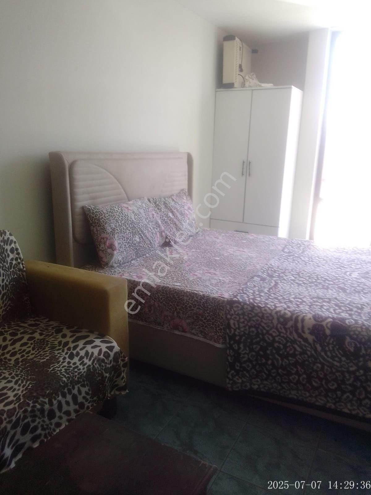 Çarşı Merkez De Eşyalı Stüdyo Daire