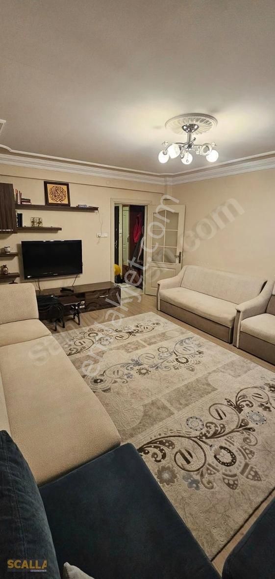 Yeşilovada Öğretmen Evine Çok Yakın Konumda 2,5+1 Daire