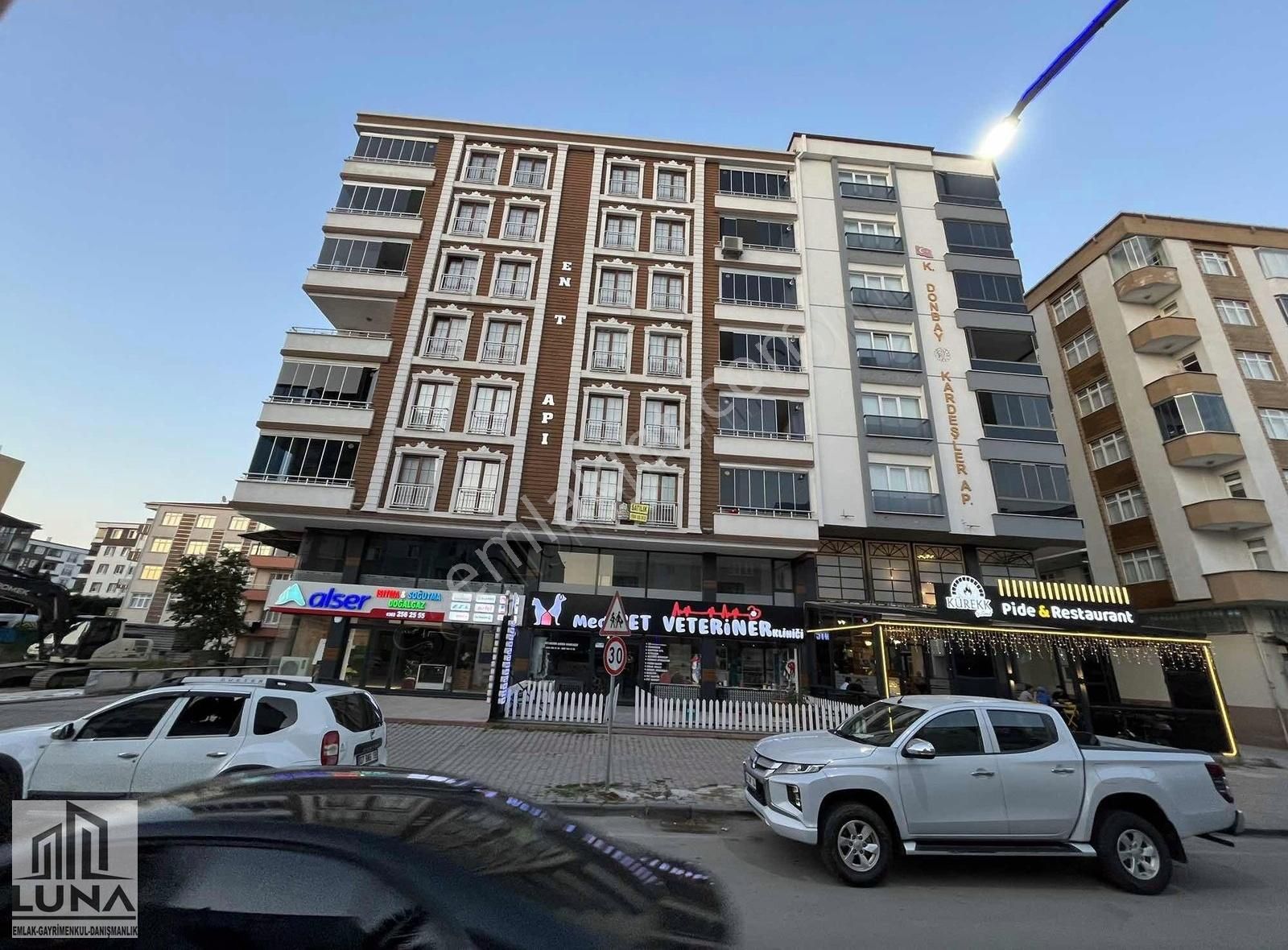 Luna'dan Tekkeköy Merkezde Satılık Geniş Daire...